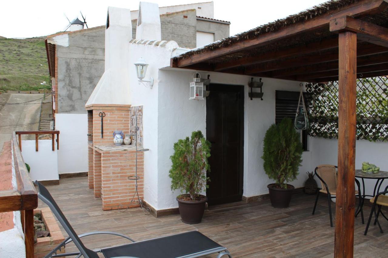 Apartamentos Oncemolinos Con Desayuno Consuegra Esterno foto